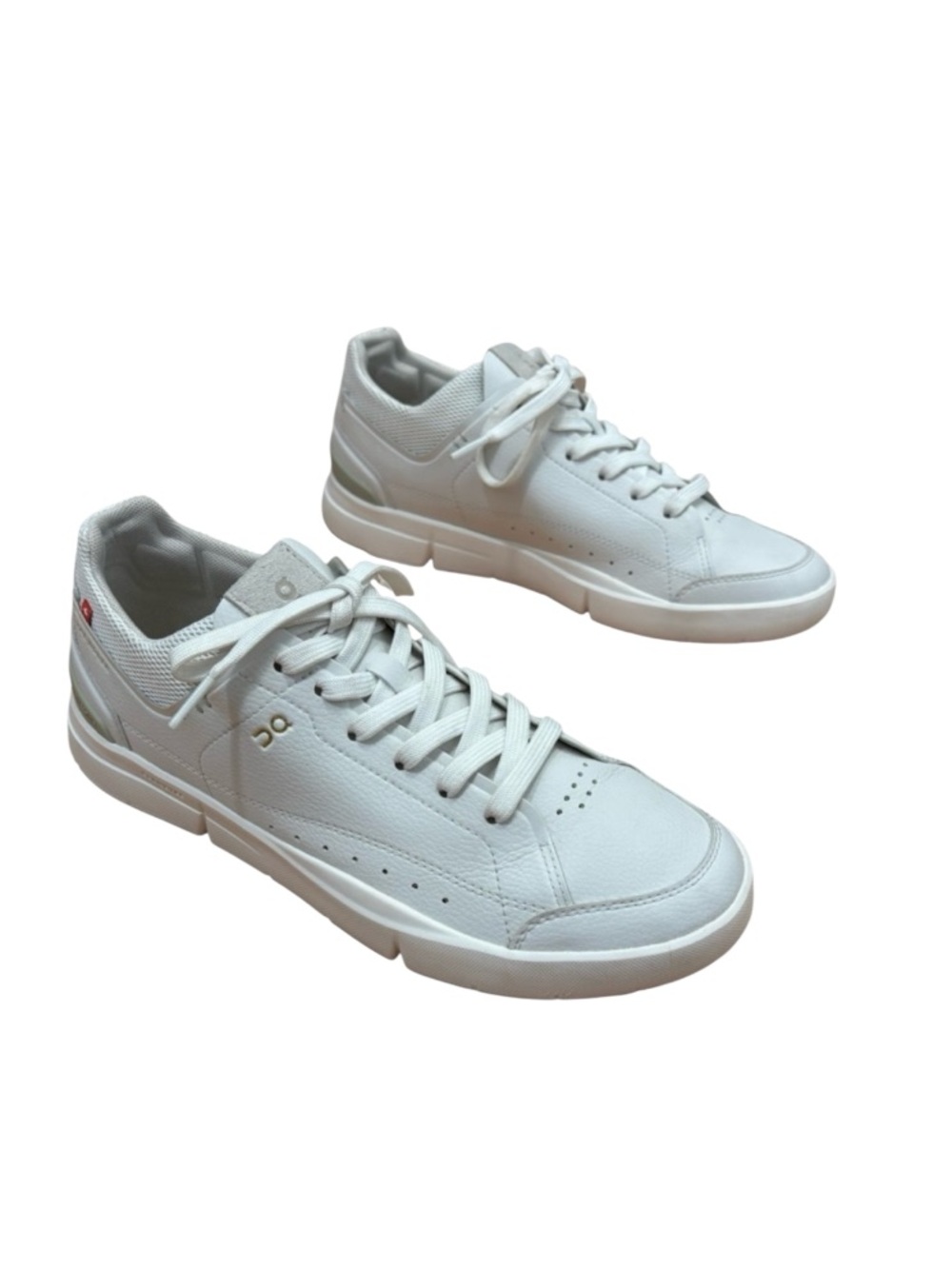 On Running The Roger Tennis White Sneaker